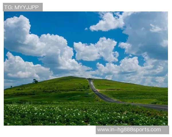 亚马尔社交媒体分享诺坎普夕阳美景预示着一个难忘的夜晚即将开启 亚马尔社交媒体分享诺坎普夕阳美景预示着一个难忘的夜晚即将开启